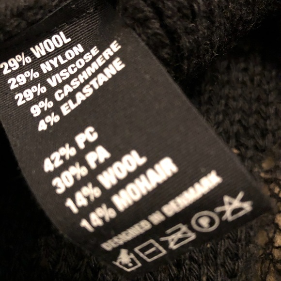 Barbara I Gongini Sweater in Black - Picture 4 of 8